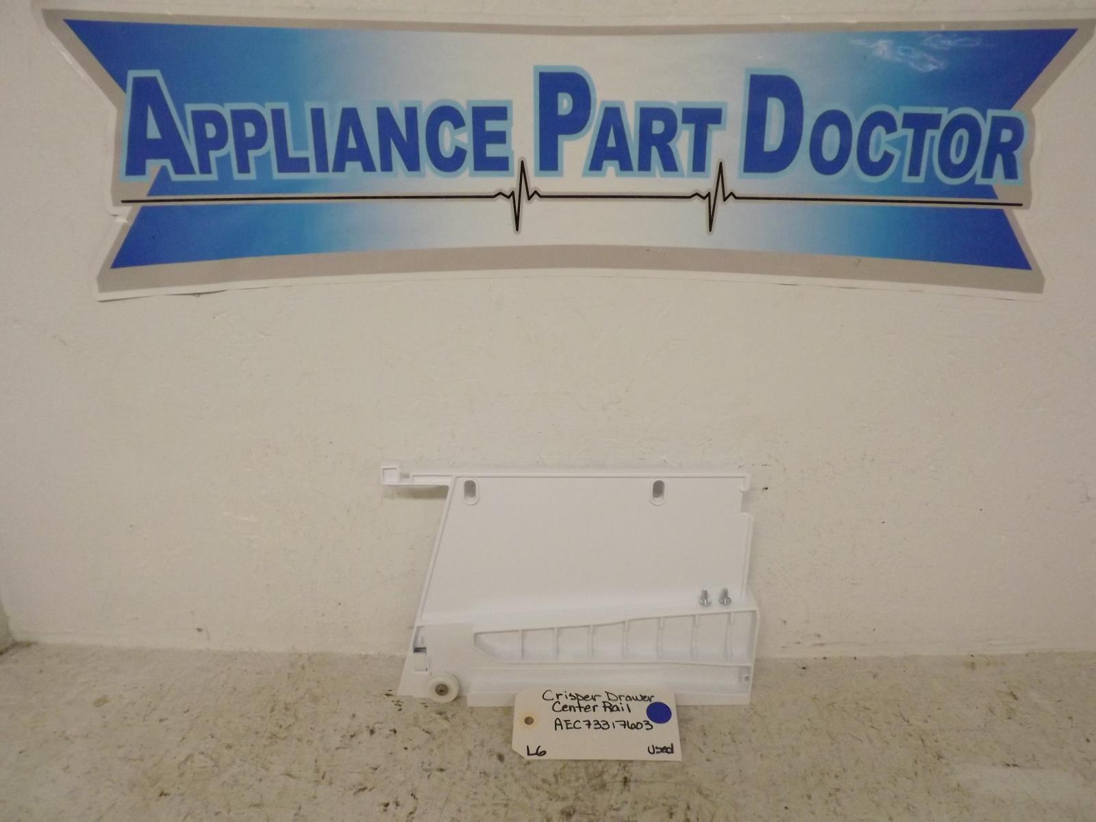 LG Refrigerator AEC73317603 Crisper Drawer Center Rail Used LG Refrigerator AEC73317603 Crisper Drawer Center Rail Used